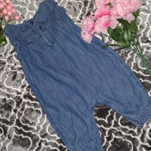 Gap Denim & Ruffle Jumper Baby 0-3 Months EUC - Picture 6 of 8